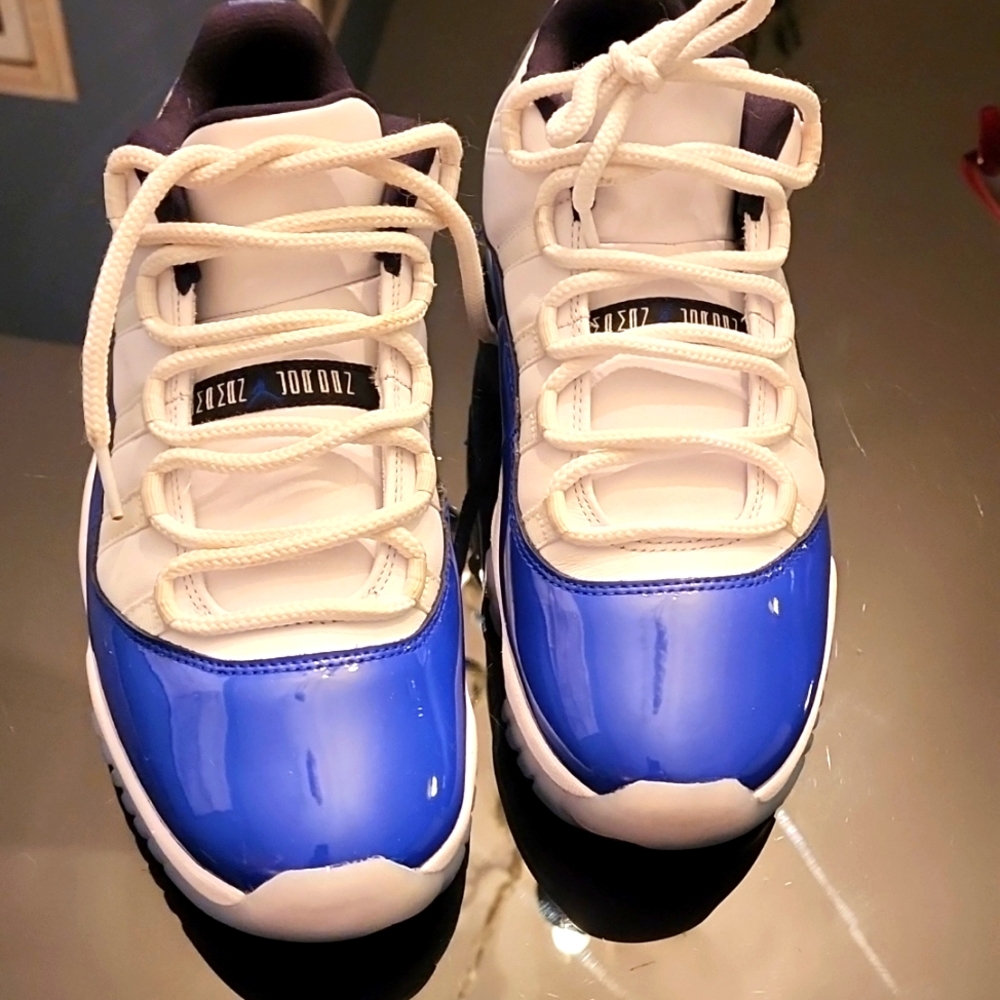 Nike air Jordan's sketch concord women's size 11